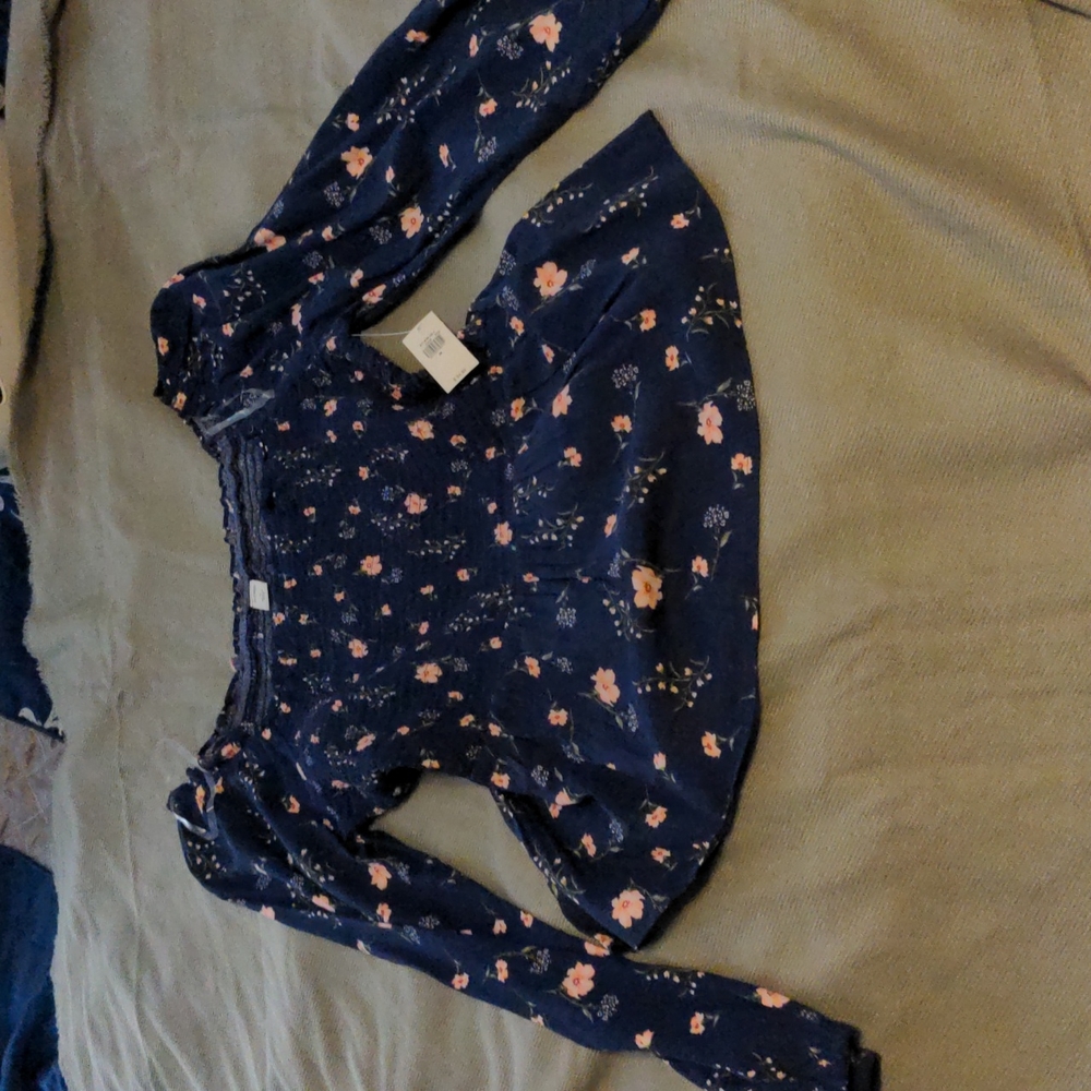 Old navy flower print shirt